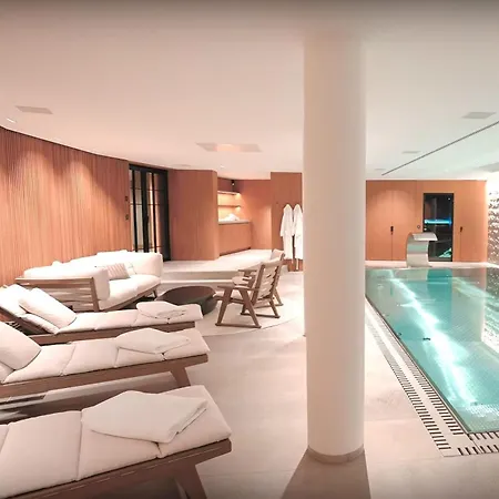 Mercur Penthouse 10 Apartman St. Moritz